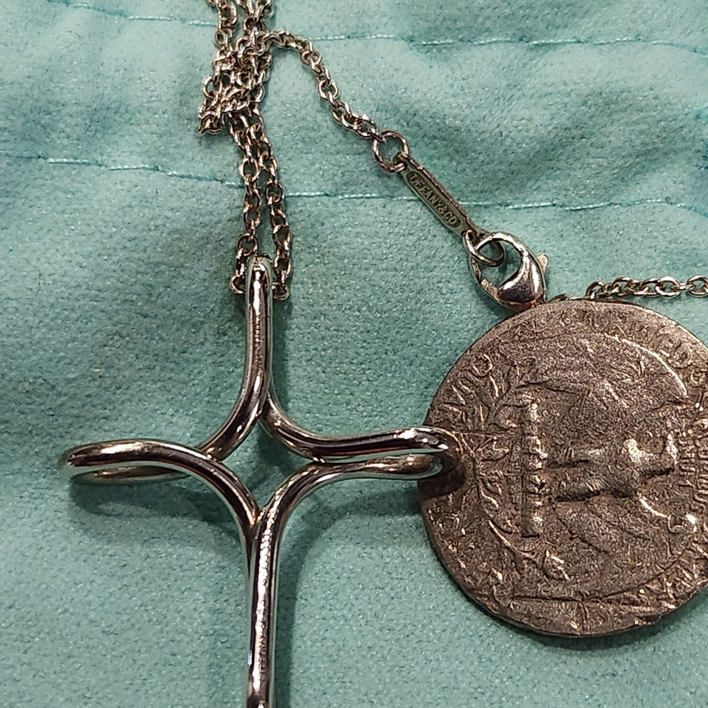 TIFFANY 925 Silver Elsa Peretti Cross  Pendant Necklace On A 16 Inch 925 Tiffany